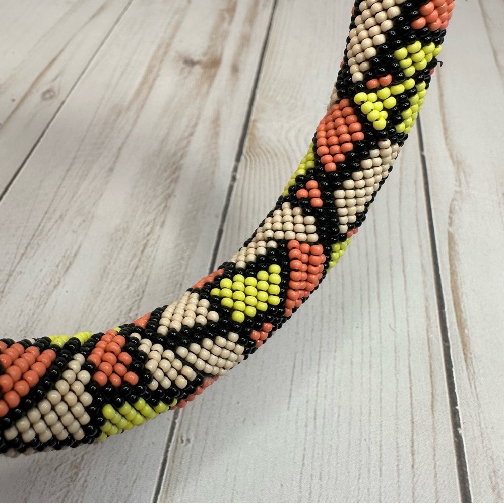 Seed Bead Geometric Design Tube Necklace Pink Yellow - Picture 3 of 3